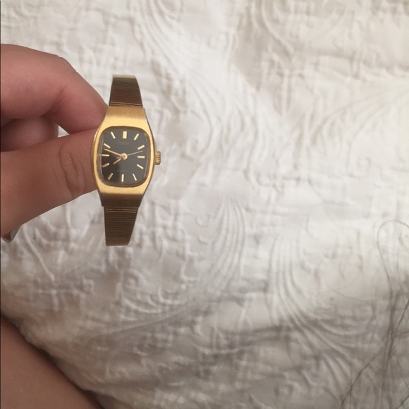 Stainless steel vintage watch broken gold main image 4
