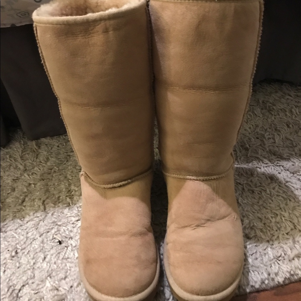 AUTHENTIC Classic Tall Sand Uggs size 7