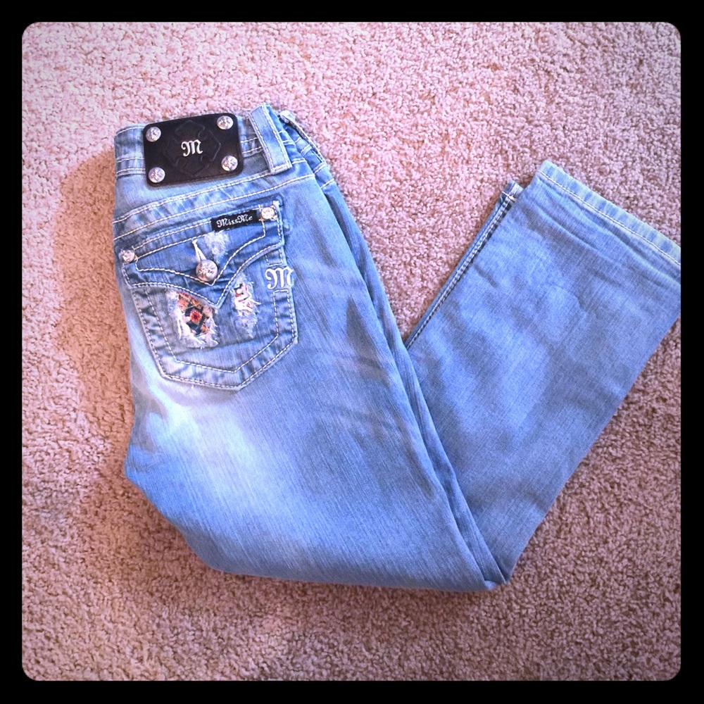 Size 26 Miss Me Cuffed Capri Jeans