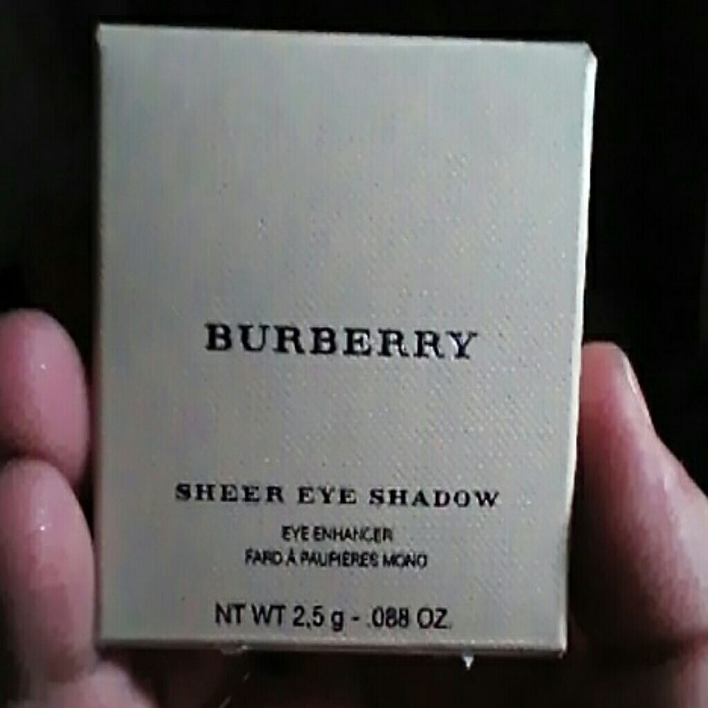 Burberry beautiful plum colored eye shadow