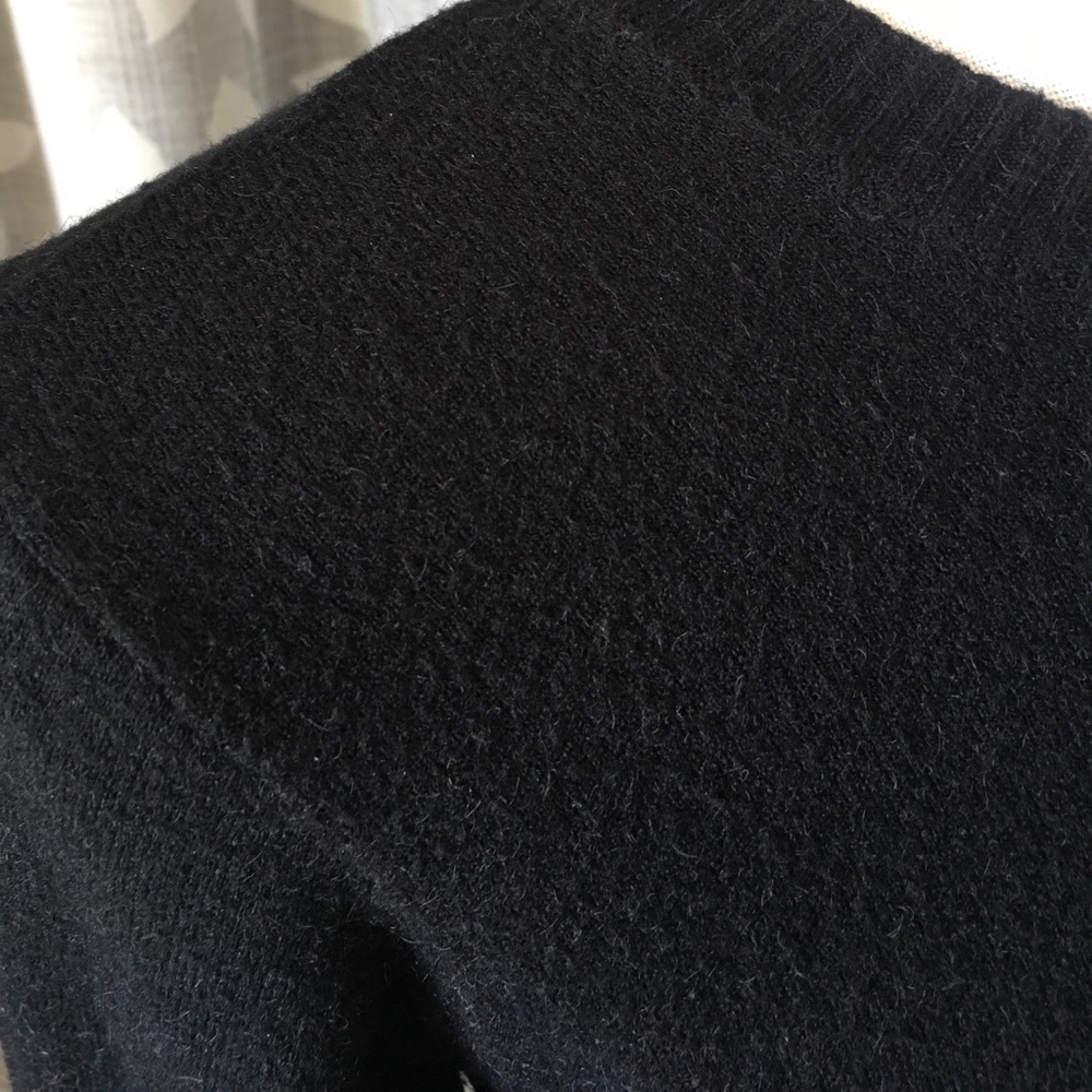 🌺SOLD🌺Brandy Melville Cecelia sweater 'bite me' - Picture 5 of 7