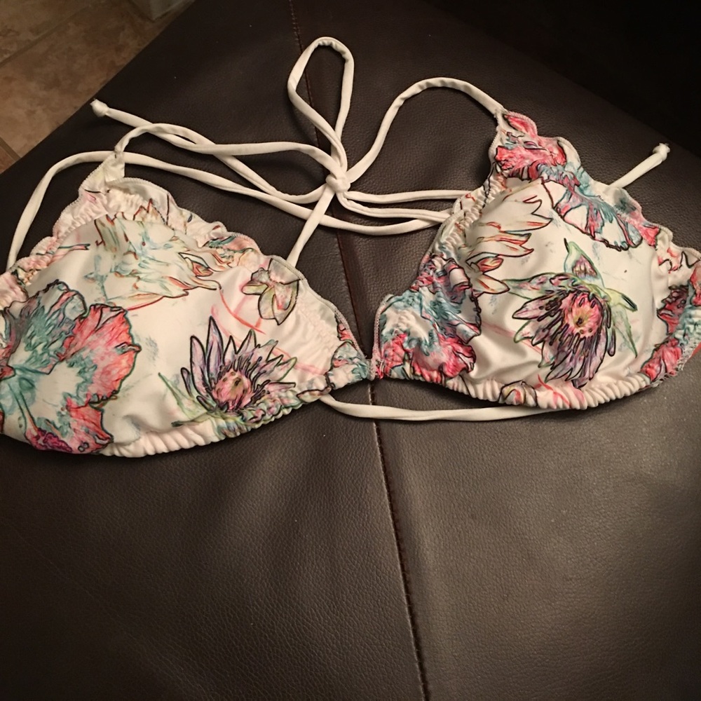 Hurley Swimsuit Small Top