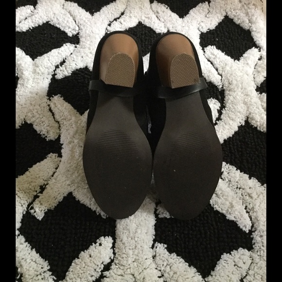 Ankle booties - Picture 4 of 4