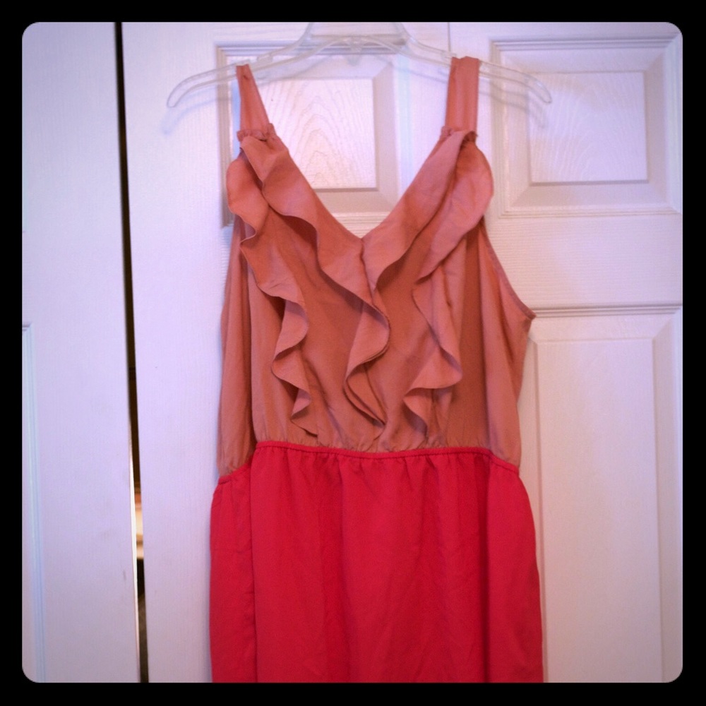 Amazing summer dress. Perfect colors.