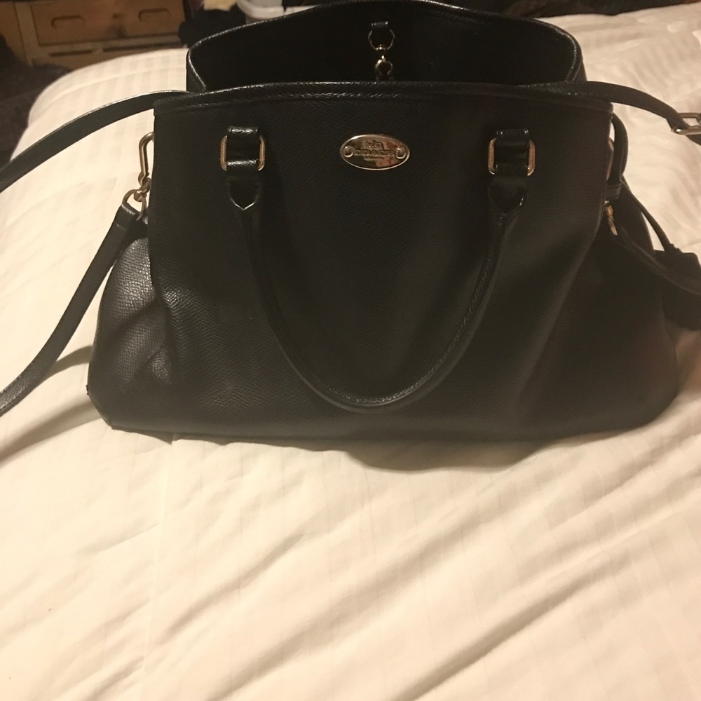 Authentic black coach bag w/out strap :(