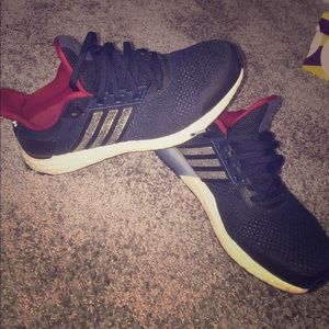 Adidas Ultra boost ST. Navy blue and red.