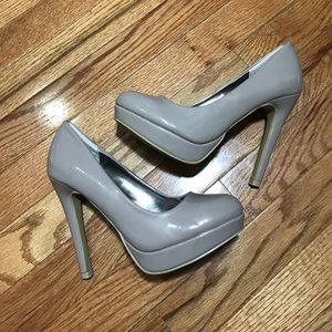 Steve Madden nude pumps
