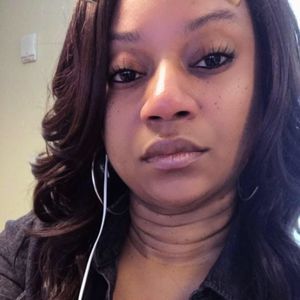 Meet your Posher, Monique