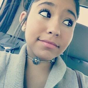 Meet your Posher, Emillee