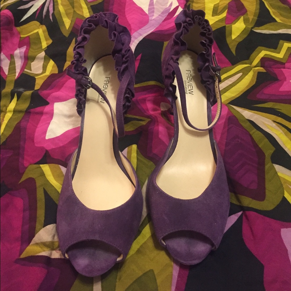 Suede purple sandals
