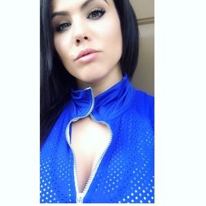 Meet your Posher, Vivi