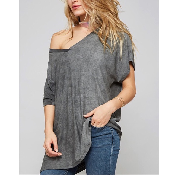 🚨LAST🚨TILLIE loose fit distressed top - CHARCOAL - Picture 3 of 3