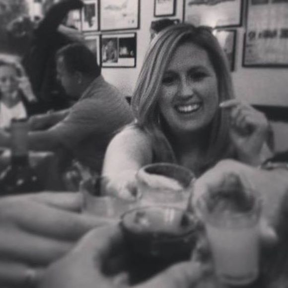 Meet your Posher, Jennifer - Picture 1 of 1