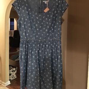 Old navy floral print denim chambray dress size 14
