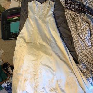 Strapless wedding gown