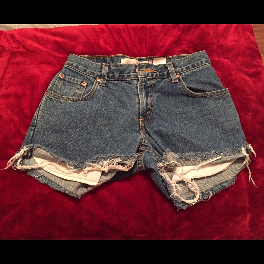 Levi Cut-offs