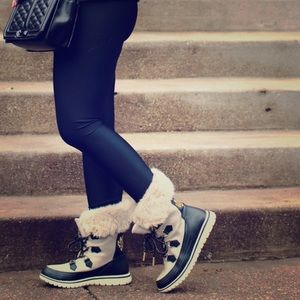 Sorel Snowdance Waterproof Boots ❄️ size 6.5