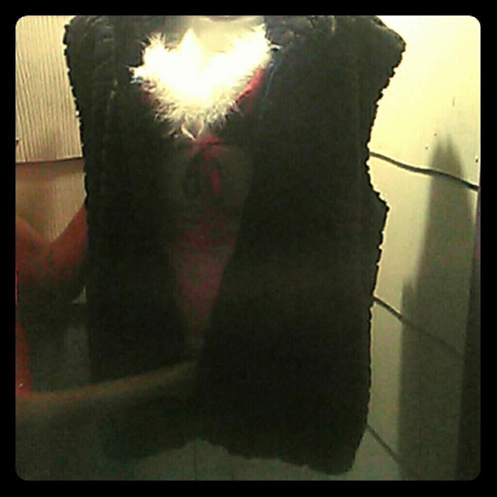 Duffel Outdoor brand faux fur vest