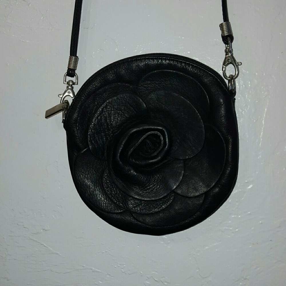 Italian leather purse with flower