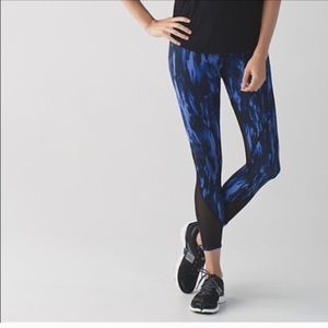 Lululemon all meshed up tights🍋