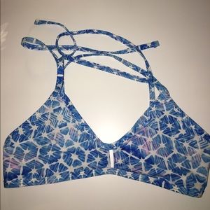 Jolyn Clothing x Mallyce Vent Top