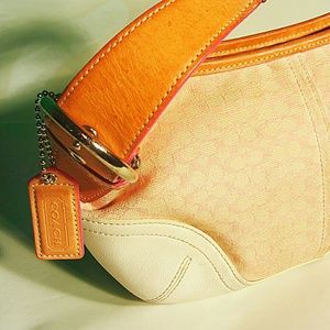 Coach Hobo bag in Tan/White/Pink