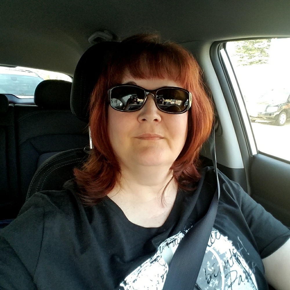 Meet your Posher, Stephanie