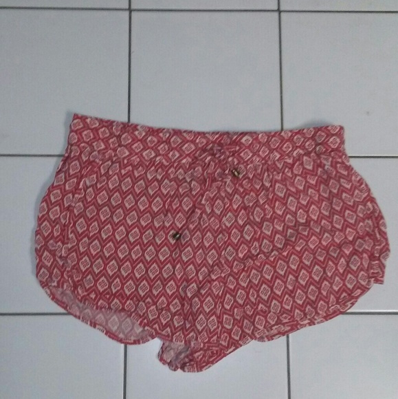 Pink fabric shorts - Picture 1 of 1