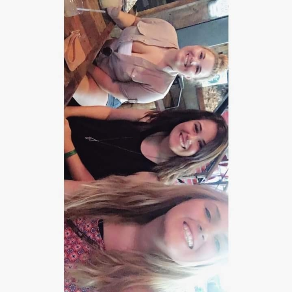 Meet your Posher, Liv