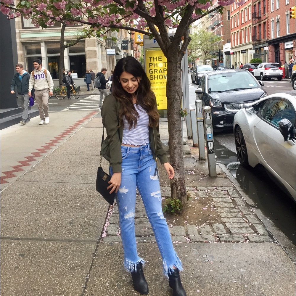 Meet your Posher, Raveena