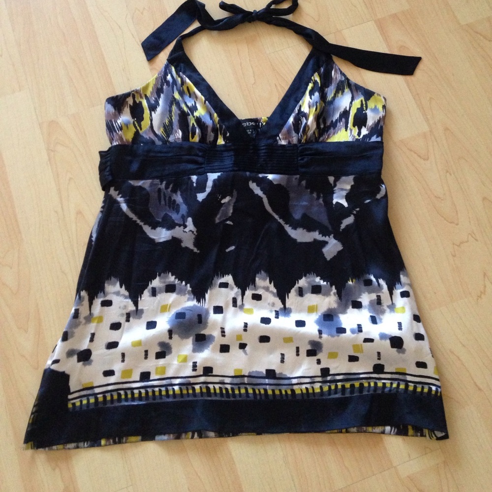 🍾bebe silk top