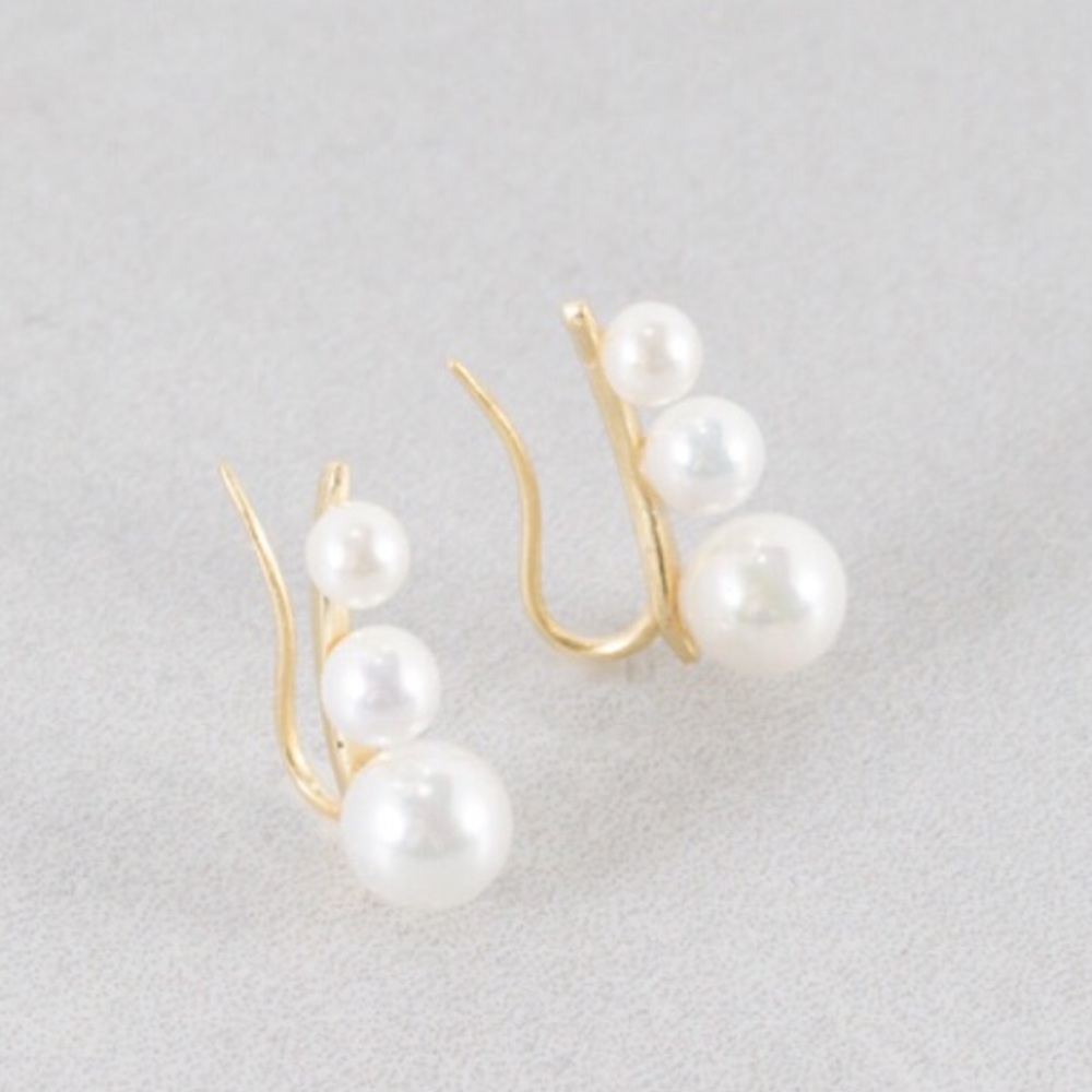 Freshwater Pin Earrings