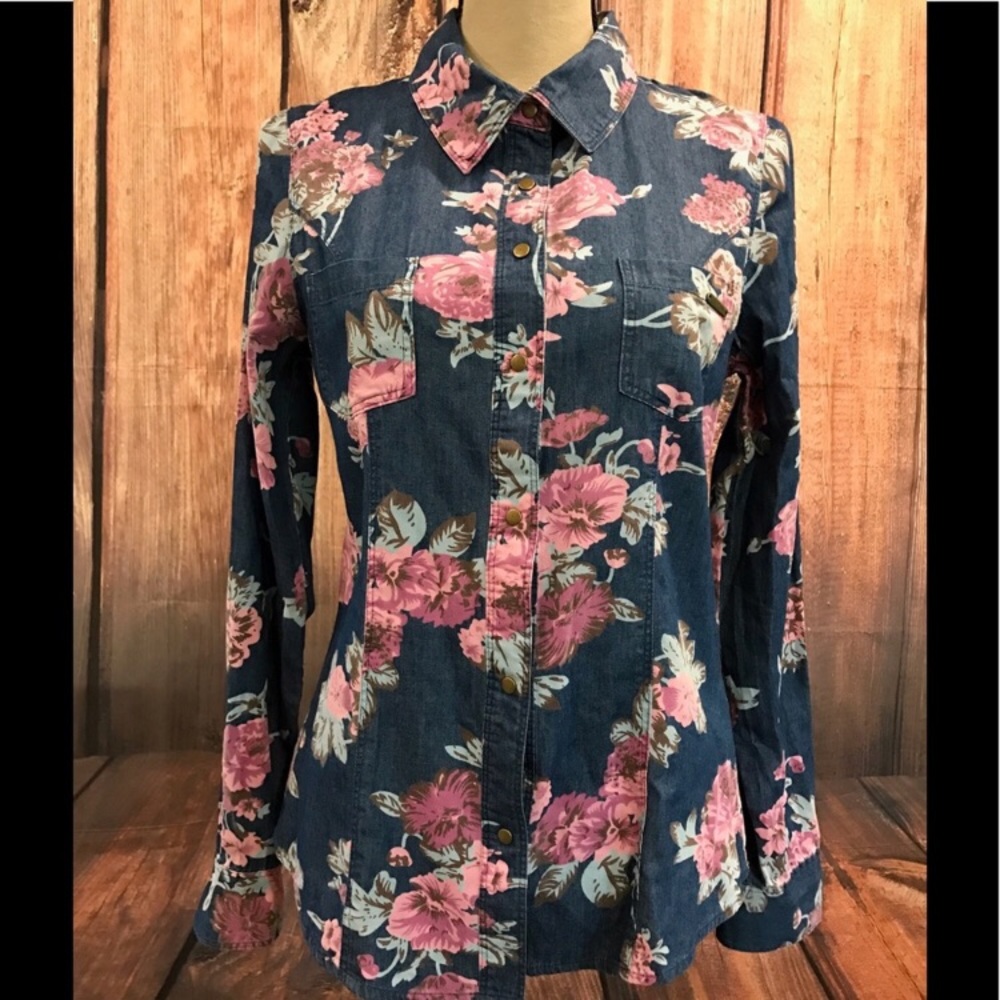 BNWT Guess women's floral denim shirt