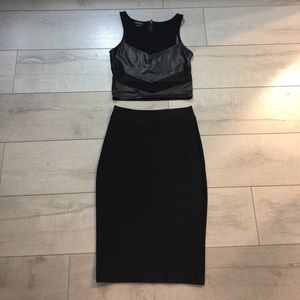 Amazing crop top outfit with pencil skirt