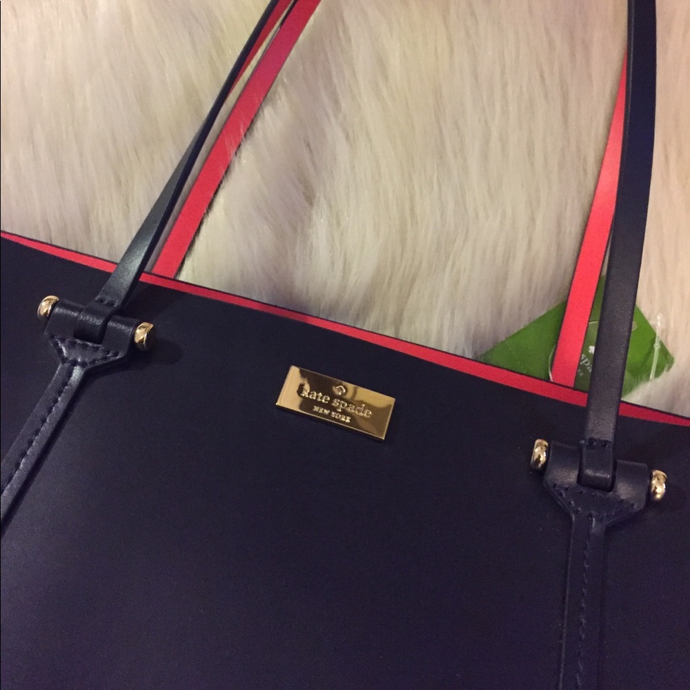 ♠️ SOLD ♠️NWT Kate Spade tote - Picture 3 of 7