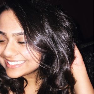 Meet your Posher, Madeeha