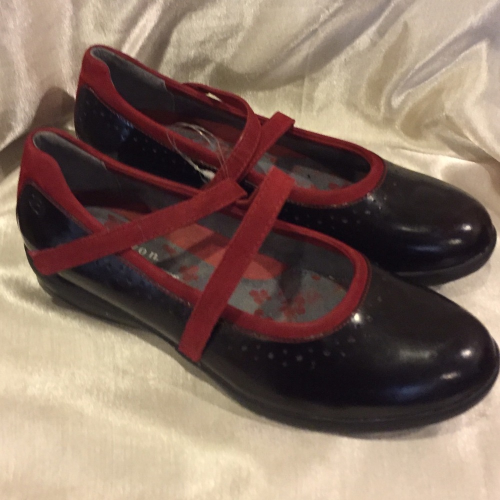 ❎sold❎New Balance Mary Janes Black  Red size 7.5 - Picture 5 of 8