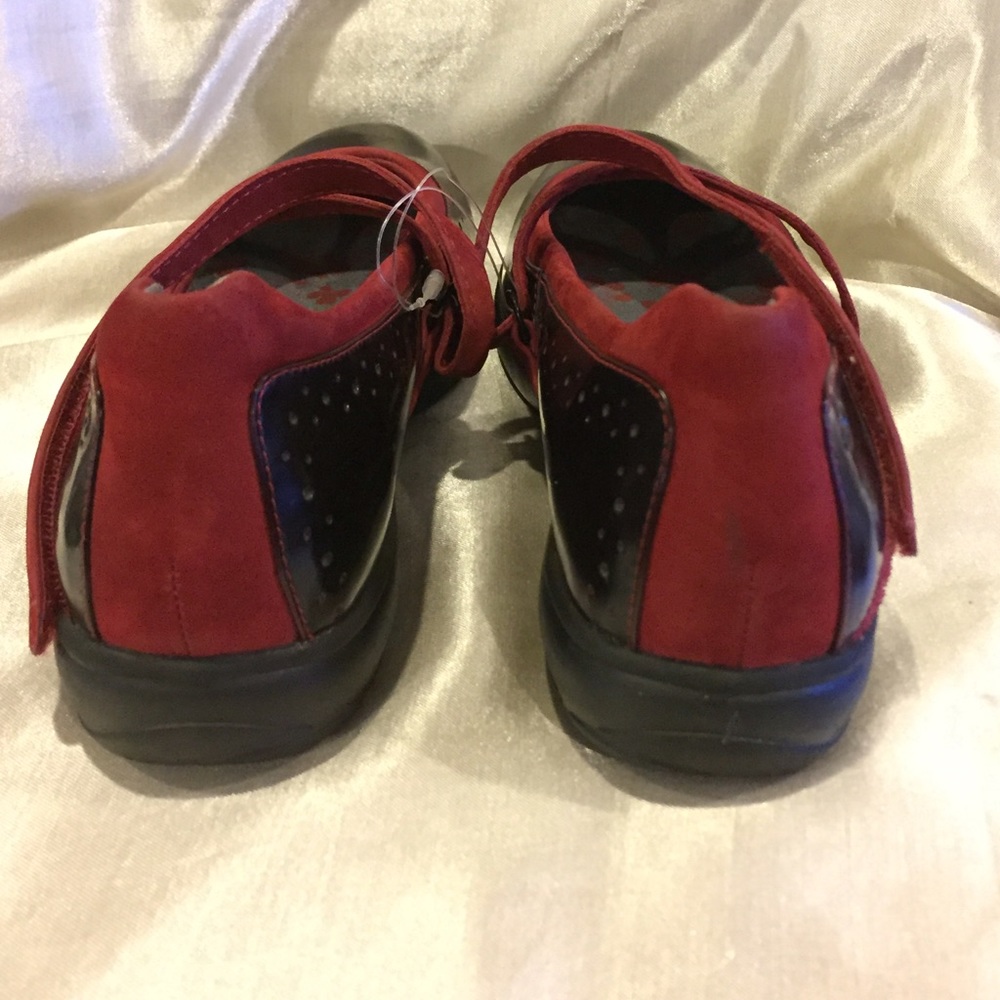 ❎sold❎New Balance Mary Janes Black  Red size 7.5 - Picture 6 of 8