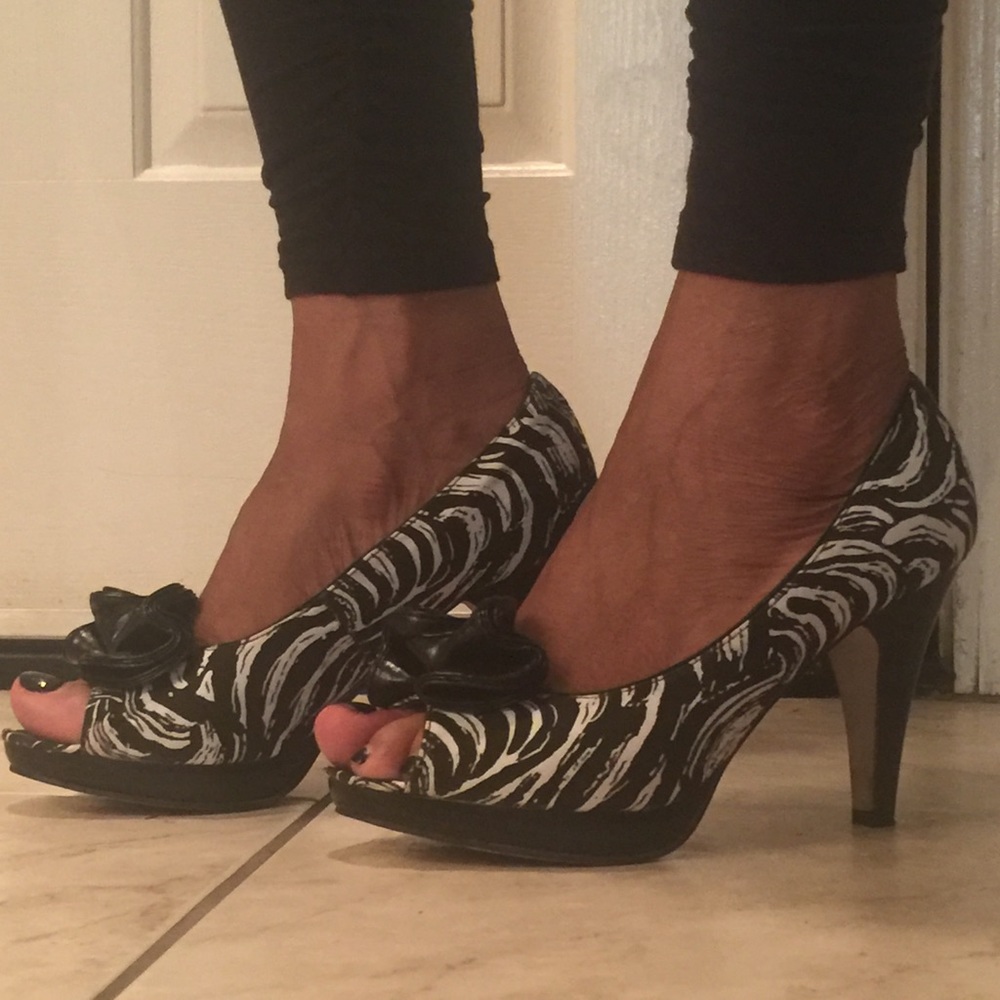 Black & White Print Madden Girl Heels
