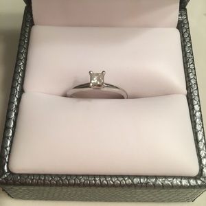 14k white gold 1/5ct Solitaire Promise Ring