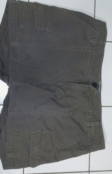 Green jean shorts - Picture 1 of 2