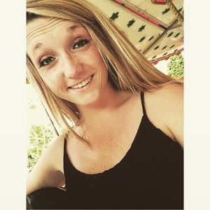 Meet your Posher, Aly