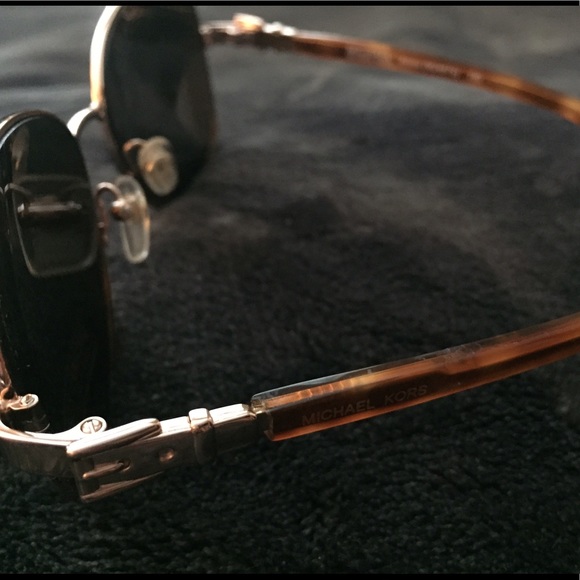 Nwot🕶MICHAEL KORS SUNGLASSES - Picture 4 of 6