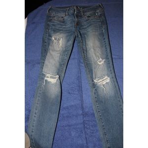 American Eagle ripped jeans!