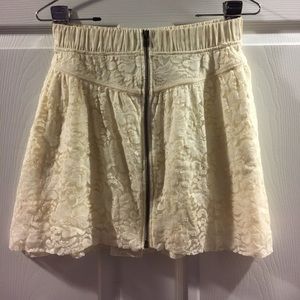 Zara Floral lace mini skirt