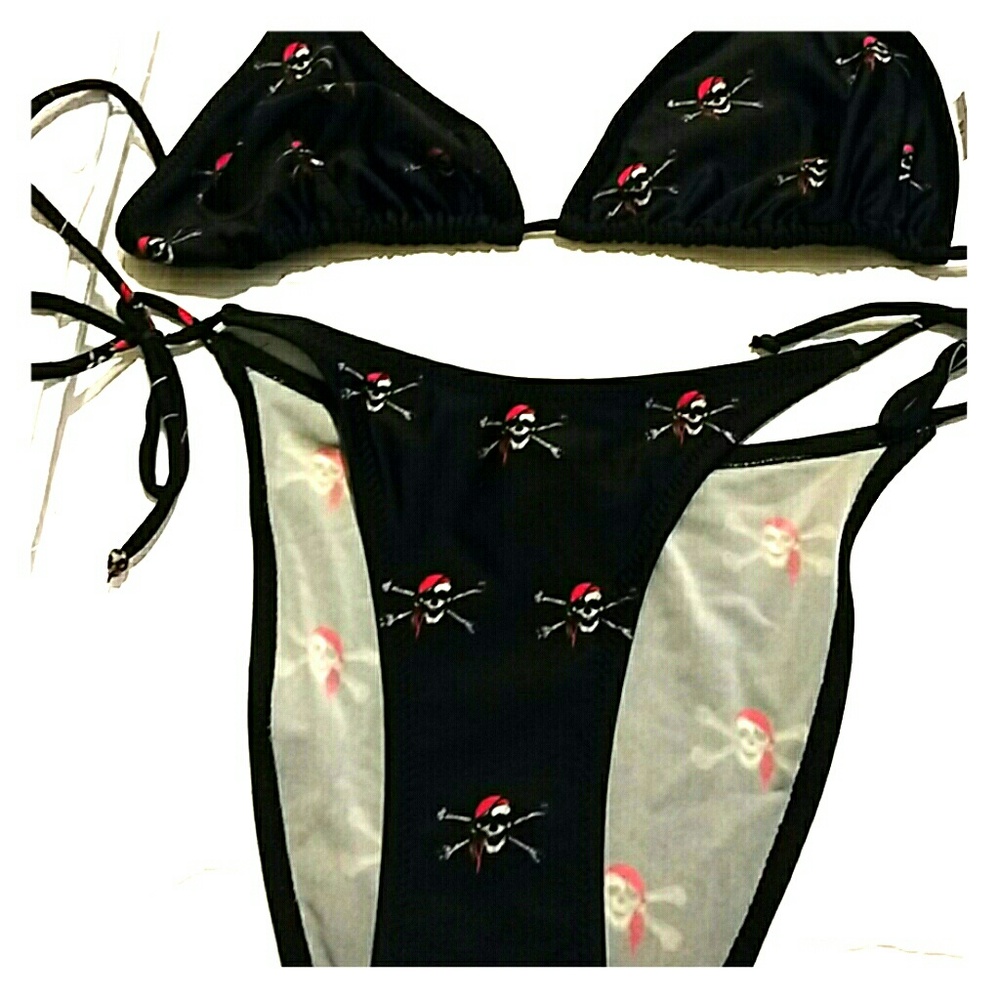 Bikini i call Pirates of carribbean ...so sexy!