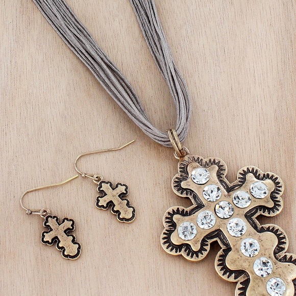 Necklace and earring sets - Picture 7 of 8