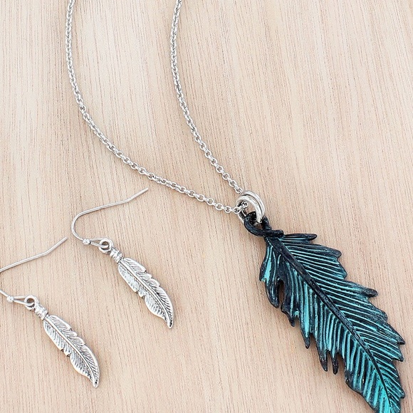 Necklace and earring sets - Picture 8 of 8