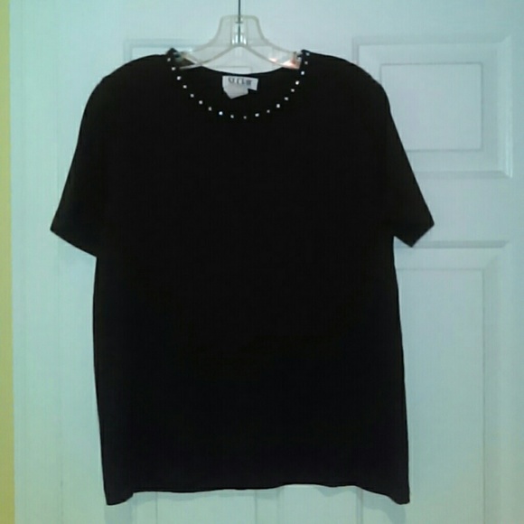 Boutique Top with Bling - Picture 5 of 7
