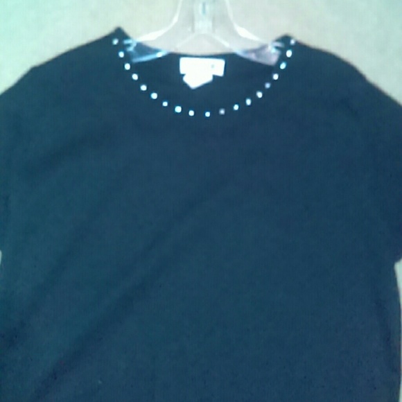 Boutique Top with Bling - Picture 6 of 7